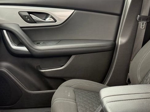 Used 2020 Chevrolet Blazer LT image 12