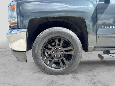 Used 2018 Chevrolet Silverado 1500 LT w/ All Star Edition AWD/4WD image 13