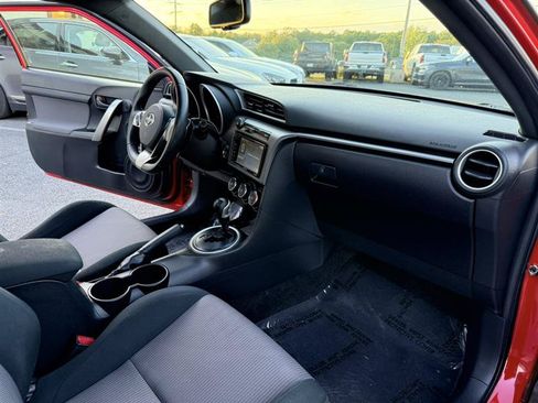 Used 2016 Scion tC FWD image 13