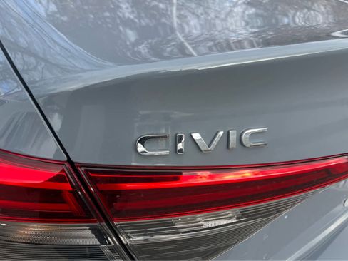 Used 2024 Honda Civic Sport image 8