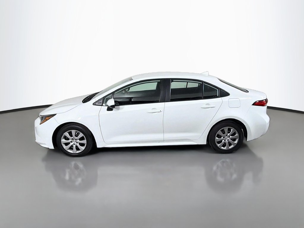 Used 2025 Toyota Corolla LE FWD image 9