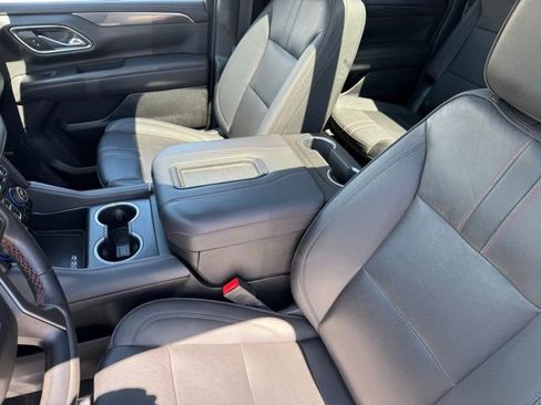 Used 2023 Chevrolet Suburban RST w/ Luxury Package AWD/4WD image 6