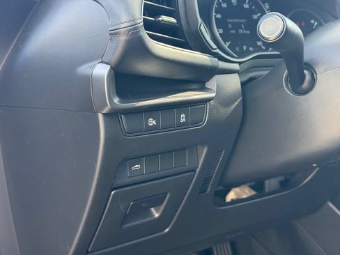 Used 2025 MAZDA MAZDA3 s FWD image 9