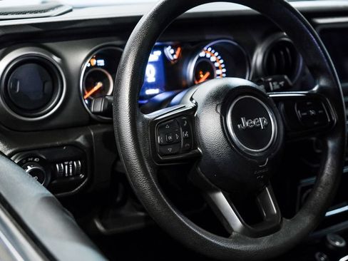 Used 2022 Jeep Wrangler Sport AWD/4WD image 21