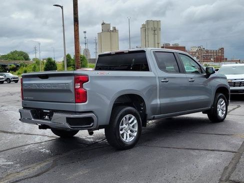Used 2024 Chevrolet Silverado 1500 LT AWD/4WD image 2