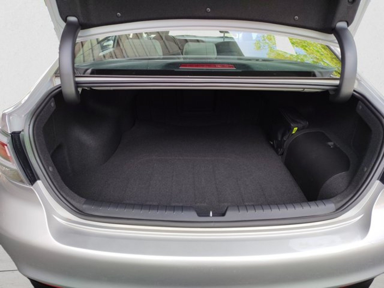 Used 2016 Hyundai Sonata SE FWD image 17