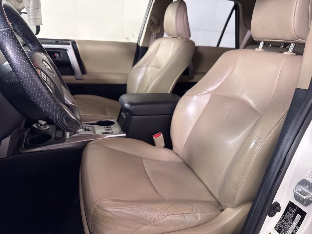 Used 2013 Toyota 4Runner Limited AWD/4WD image 11