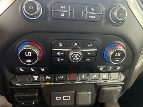 Used 2020 Chevrolet Silverado 2500 LTZ w/ LTZ Plus Package AWD/4WD image 16