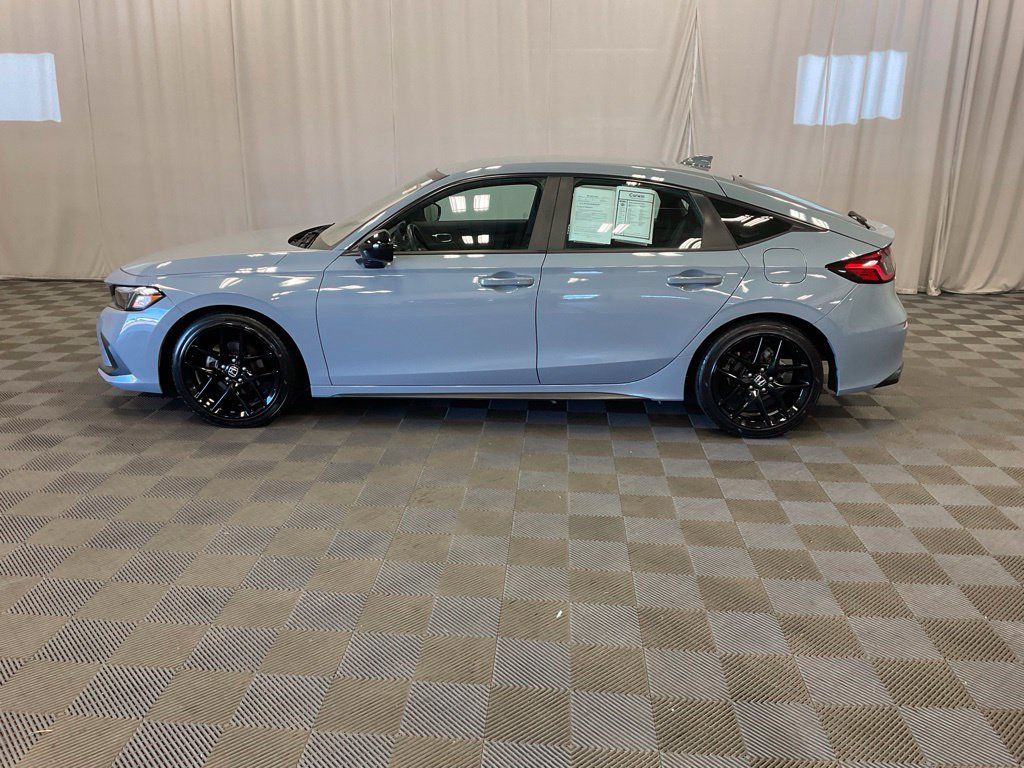 Used 2023 Honda Civic Sport image 15