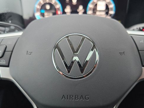 New 2026 Volkswagen Tiguan SE AWD/4WD image 39
