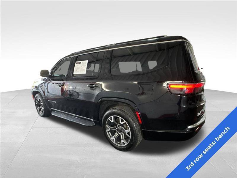 Used 2024 Jeep Wagoneer Series III AWD/4WD image 7