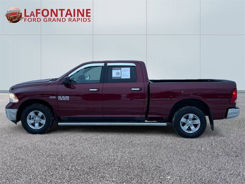 Used 2017 RAM 1500 Classic SLT image 4
