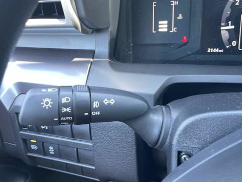 Used 2026 Toyota Tacoma SR5 AWD/4WD image 25