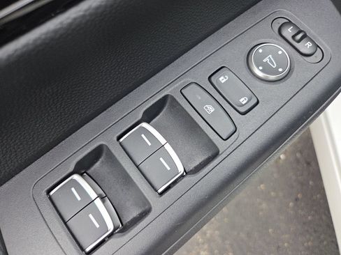 Certified 2025 Honda CR-V Sport Touring image 36