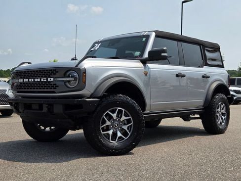 Used 2024 Ford Bronco Badlands AWD/4WD image 27