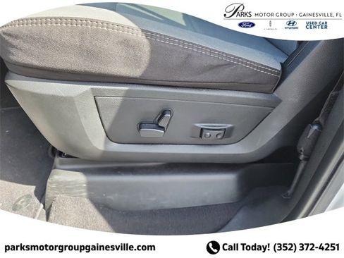 Used 2024 RAM 2500 Big Horn image 17