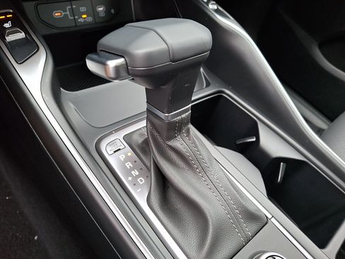 New 2026 Kia Sorento S FWD image 9