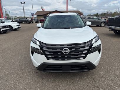 New 2026 Nissan Rogue SV w/ Cold Weather Package