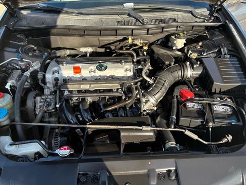 Used 2010 Honda Accord LX image 32