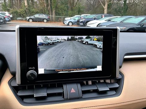 Used 2024 Toyota RAV4 XLE image 25