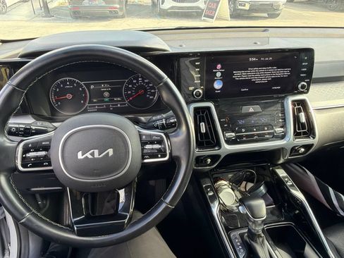 Used 2022 Kia Sorento SX AWD/4WD image 12