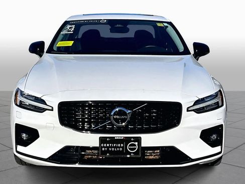 Certified 2024 Volvo S60 B5 Ultimate image 3