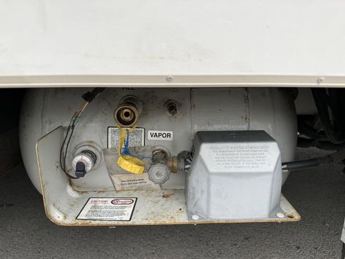 Used 2014 Mercedes-Benz Sprinter 3500 image 22