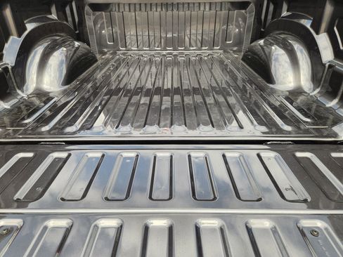 New 2026 RAM 1500 4x4 Crew Cab image 24