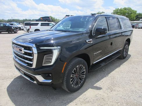 New 2026 GMC Yukon XL Elevation w/ Elevation Premium Package AWD/4WD image 9