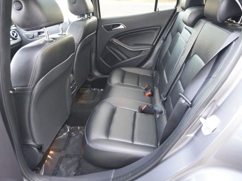 Used 2015 Mercedes-Benz GLA 250 4MATIC image 11