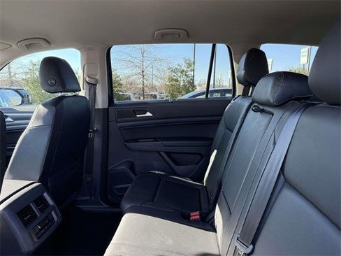 Used 2020 Volkswagen Atlas SE w/ Towing Package image 19