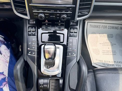 Used 2013 Porsche Cayenne Diesel AWD/4WD image 11
