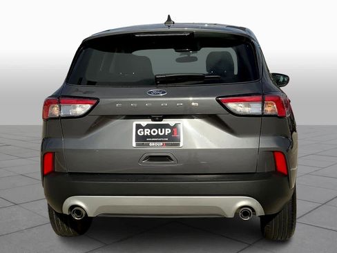 Used 2022 Ford Escape S image 4