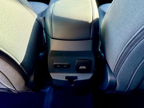 New 2025 Ford Maverick XLT w/ XLT Luxury Package image 31