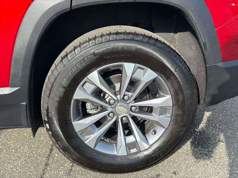 Used 2025 Chevrolet Equinox LT w/ Convenience Package II image 9