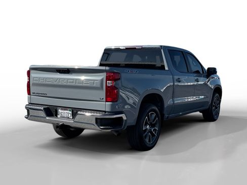Used 2024 Chevrolet Silverado 1500 LT AWD/4WD image 5