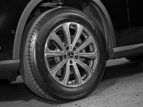 Certified 2026 Mercedes-Benz GLC 300 image 27