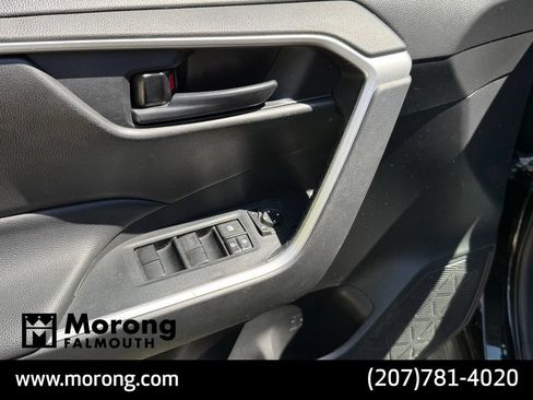 Used 2021 Toyota RAV4 LE AWD/4WD image 24