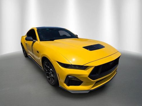 Used 2024 Ford Mustang GT Premium w/ GT Performance Package RWD image 5
