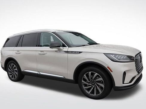 New 2025 Lincoln Aviator 2WD w/ Equipment Group 101A image 1