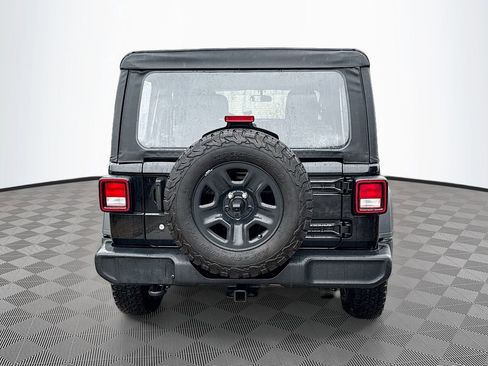 Used 2023 Jeep Wrangler Sport image 7