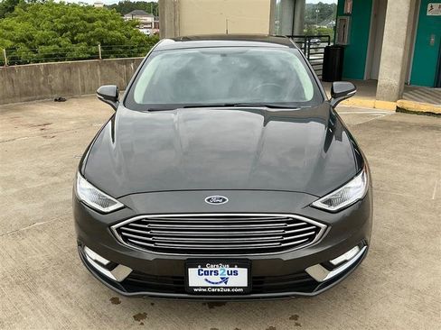 Used 2017 Ford Fusion SE w/ Fusion SE Technology Package FWD image 11