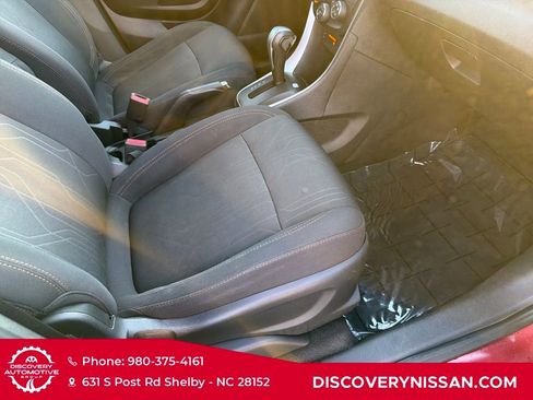 Used 2018 Chevrolet Trax LT image 35