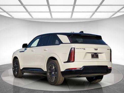 New 2025 Cadillac Escalade IQ Sport 2 w/ LPO, ONYX Package image 7