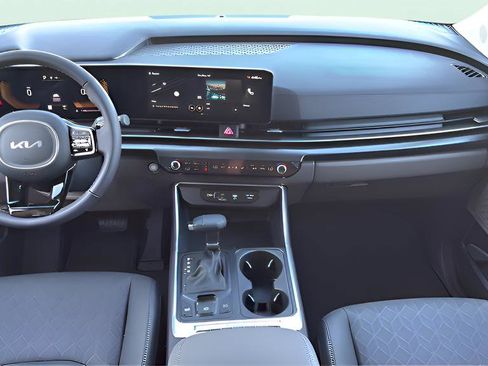 New 2026 Kia Carnival LXS image 21