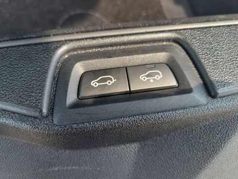 Used 2020 BMW X7 xDrive40i w/ Premium Package AWD/4WD image 14
