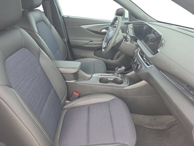 Used 2026 Buick Envista Preferred FWD image 17