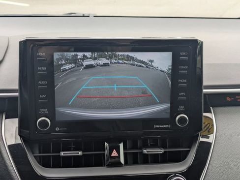 Used 2022 Toyota Corolla SE image 19