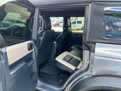 Used 2024 Ford Bronco Wildtrak AWD/4WD image 12