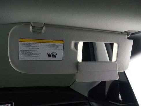 Used 2025 Tesla Model Y Performance image 60